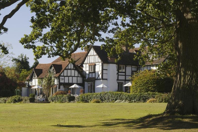 Ghyll Manor Country Hotel Хоршам Экстерьер фото