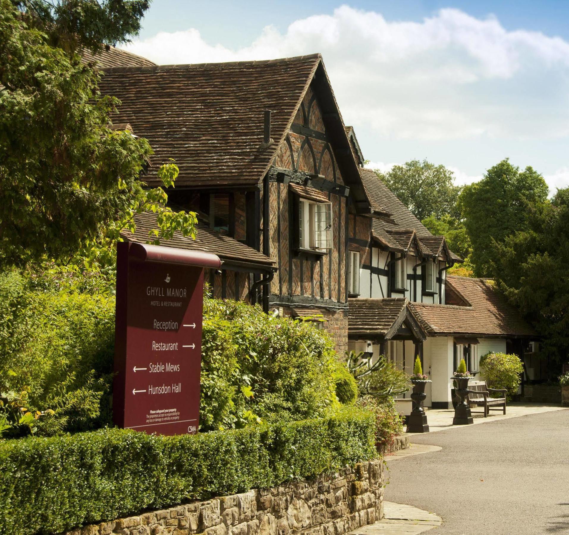 Ghyll Manor Country Hotel Хоршам Экстерьер фото